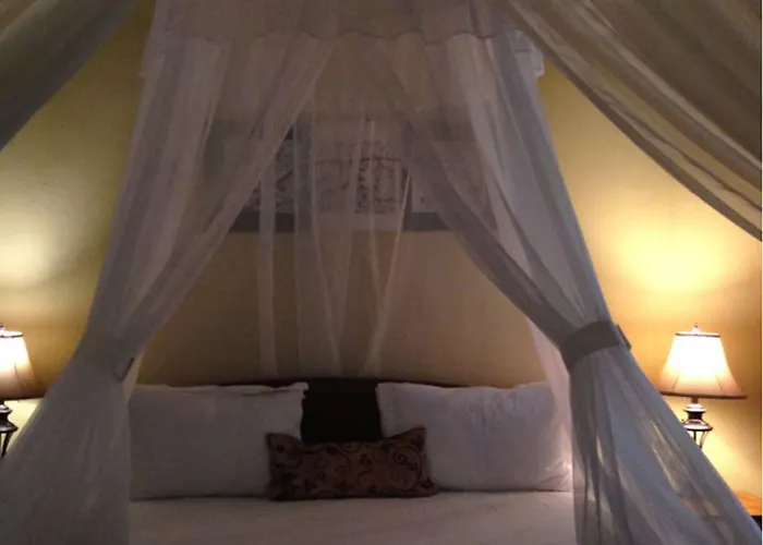 Joglo Bali Penatih