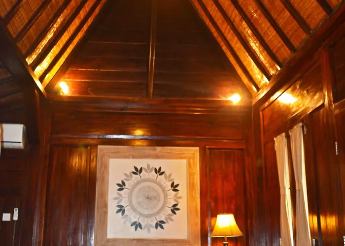 Joglo Bali Guest house *