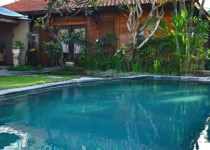 Joglo Bali Penatih