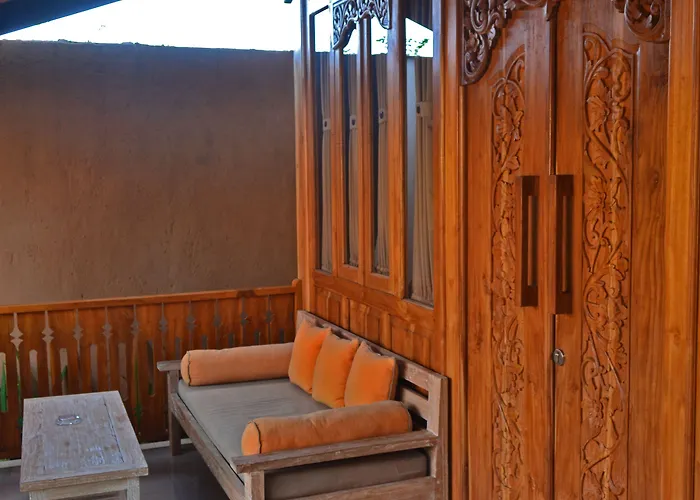 Joglo Bali Guest house Penatih