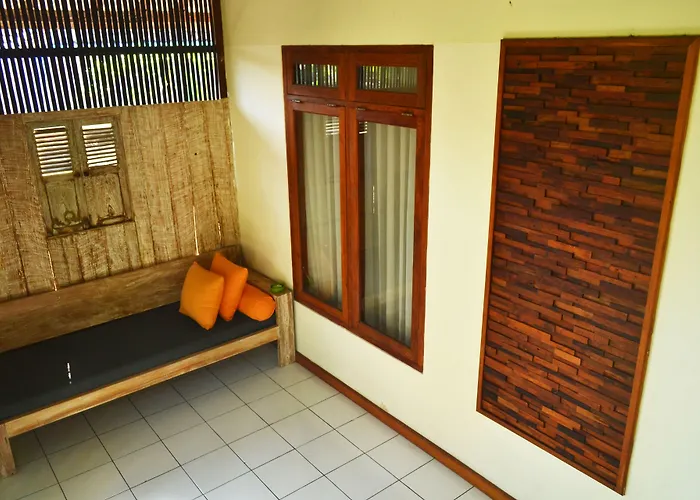 Joglo Bali Guest house Penatih