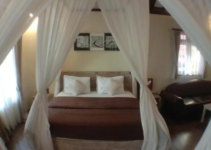 Joglo Bali Penatih
